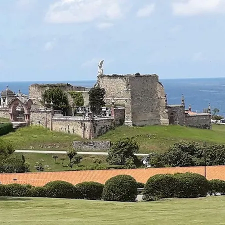 Mar * Comillas